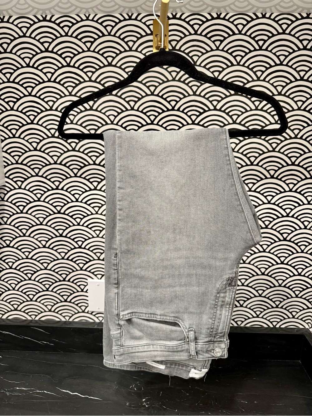 Frame Denim Men’s L’Homme Slim Jeans in Light Gray